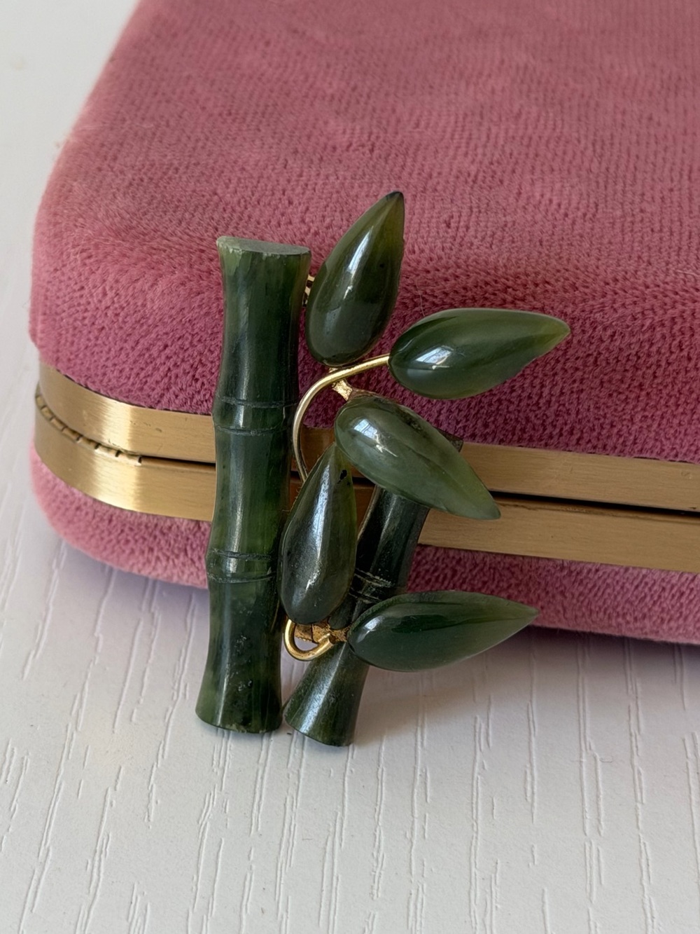 Vintage Carved Green Jade Bamboo & Leaf Brooch Pin – Gold Tone